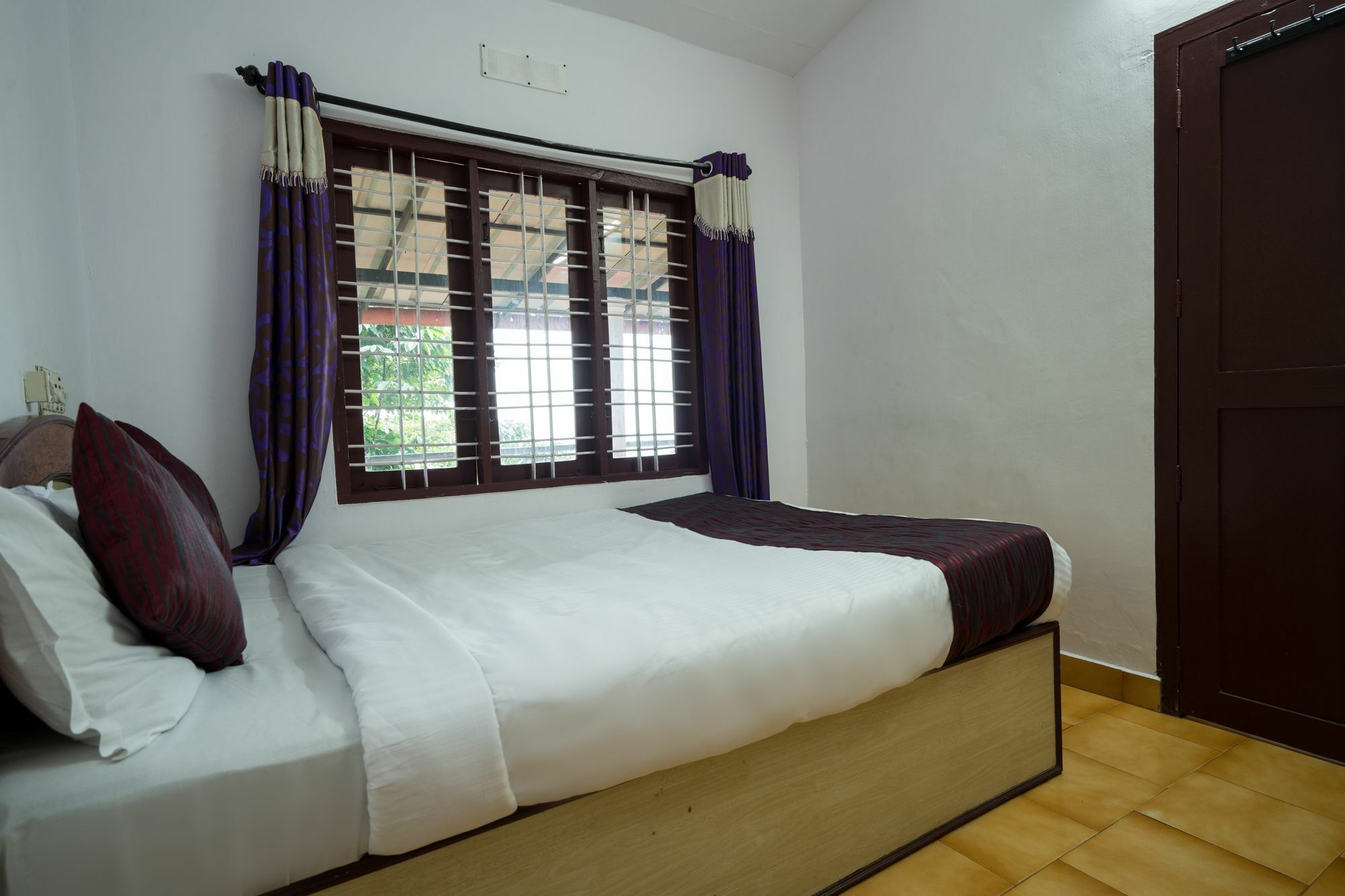 Oyo 10262 Hotel Munnar Rock Zewnętrze zdjęcie